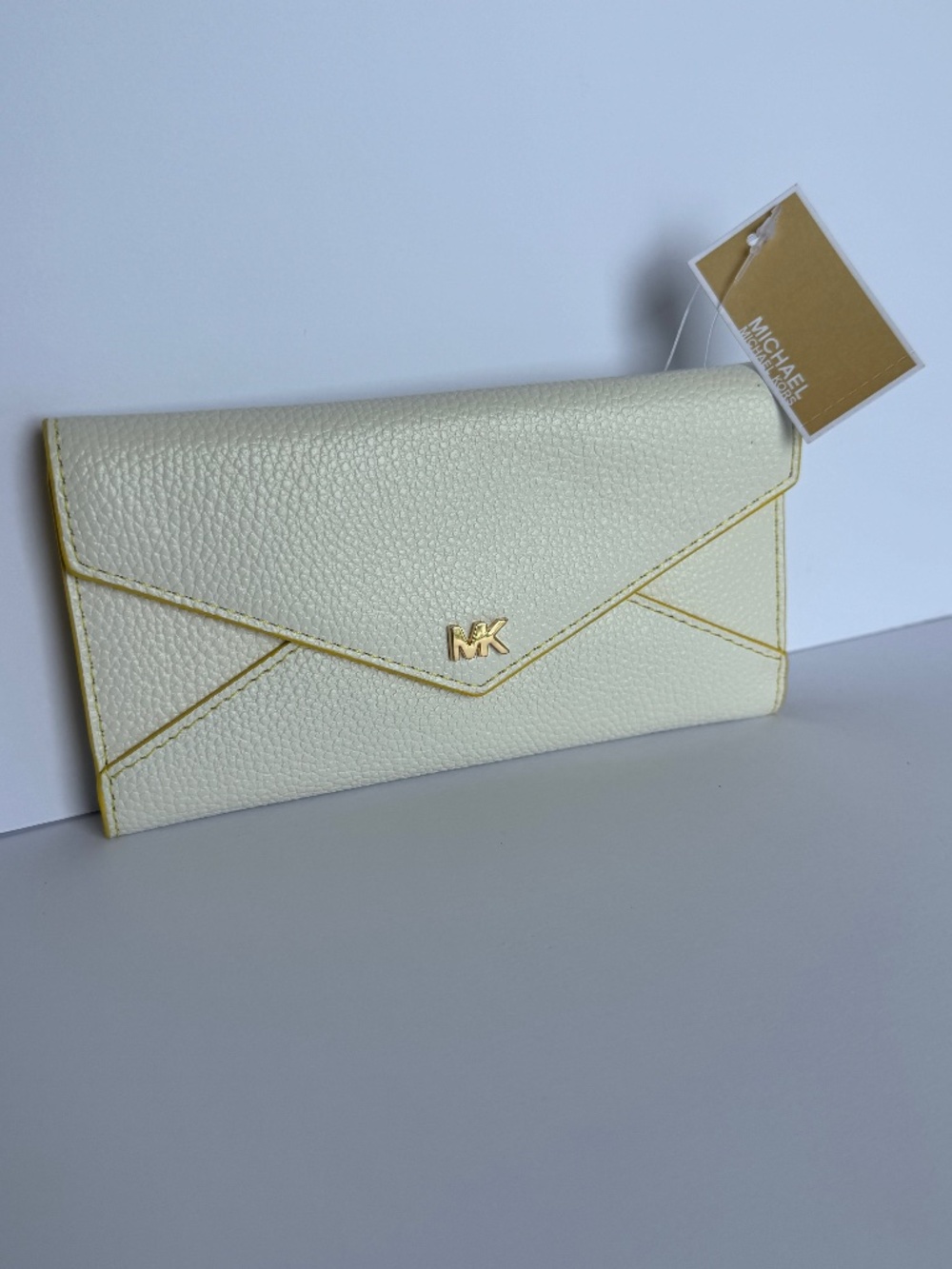 Michael Kors Money Pieces Large Slim Envelope Trifold Wallet NWT Optic White Lea